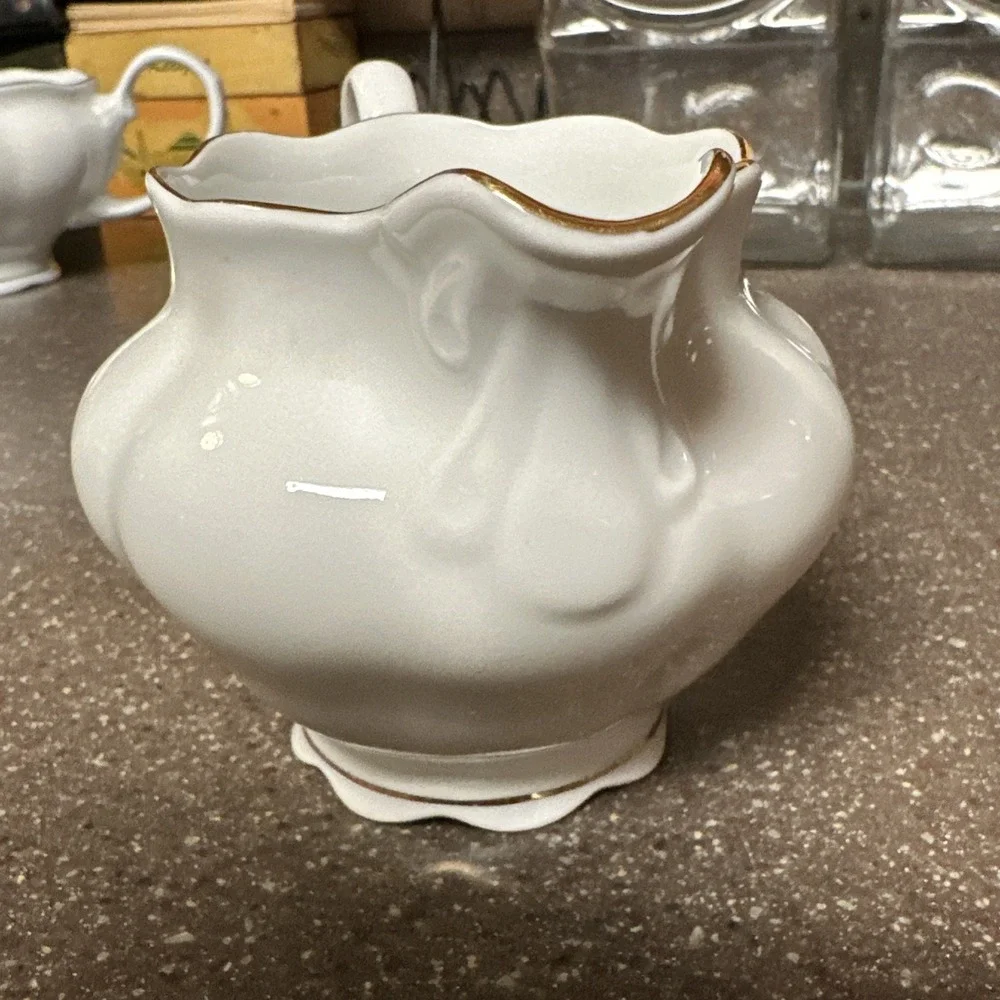 Cuisena Savannah Gold Creamer & Gravy Boat Set Poland Fine China‎ Vintage